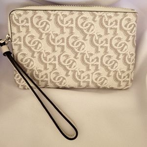 NWT Coach Corner Zip Wristlet
